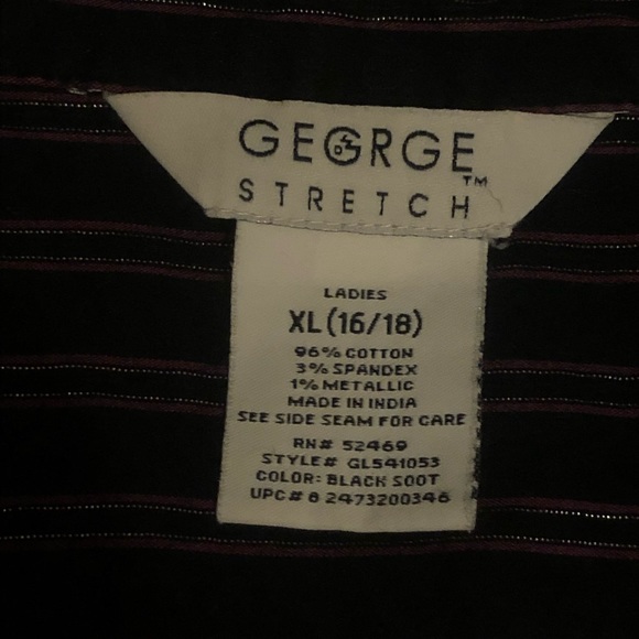 Some of the buttons have missing gems no holes or snags - Picture 2 of 5